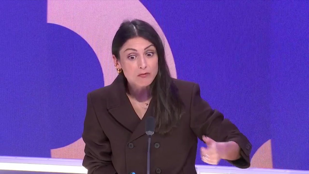 🔴 Municipales à Paris : E. Grégoire accuse Rachida Dati de l'avoir menacé ➡️ "Elle a l'habitude de menacer, d'envoyer des invectives, des insultes à la volée. À la sortie du débat, hier, elle m'a dit : Grégoire, t'es vraiment un connard", dit Emmanuel Grégoire