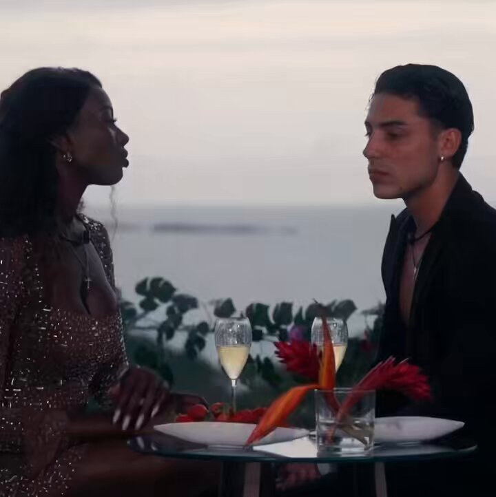 la bellissima ha appena detto che daniele è stato il suo primo grande amore. RIDATEMELI SUBITOOO