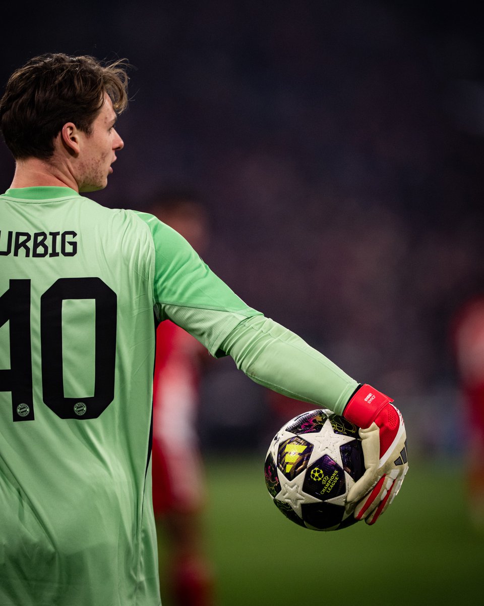 Jonas, U R BIG! 💪🔥