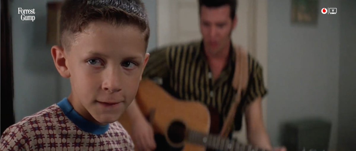 Recordemos siempre que Forrest Gump enseñó a bailar a Elvis😉