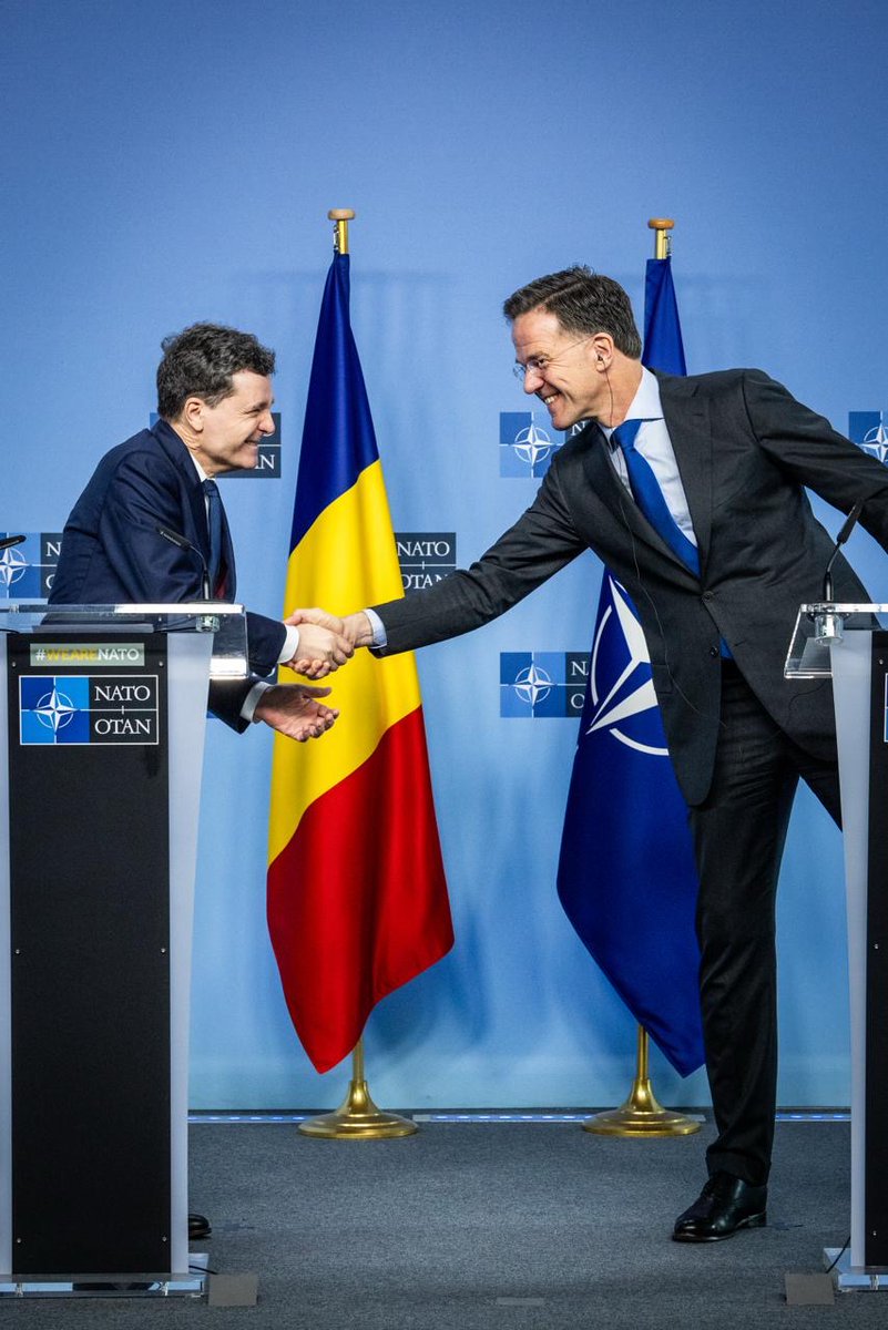 ❝Since the announcement of Eastern Sentry in September, we have brought together more Allied forces and assets to protect our eastern flank – on land, at sea, and in the air.❞ — Mark Rutte welcomes 🇷🇴 President Nicușor Dan to NATO Headquarters
