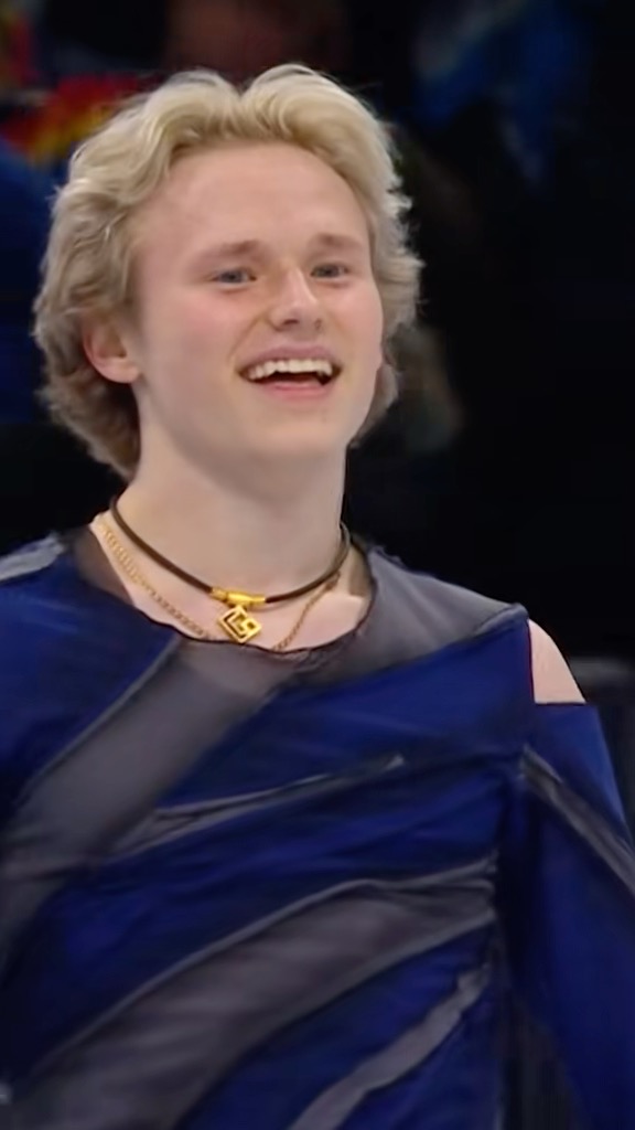 🔥 Quadgod dominated in Boston… but will he dominate in Prague? All eyes on Ilia Malinin as he heads into #WorldFigure Can the Quadgod reign again? 🏆⛸️ #FigureSkating