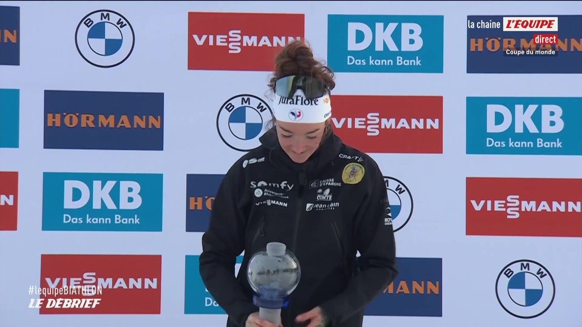 🌍​🌏​ Lou Jeanmonnot empoche les globes du sprint et de l'individuel pour la saison 2025-2026 ! #lequipeBIATHLON