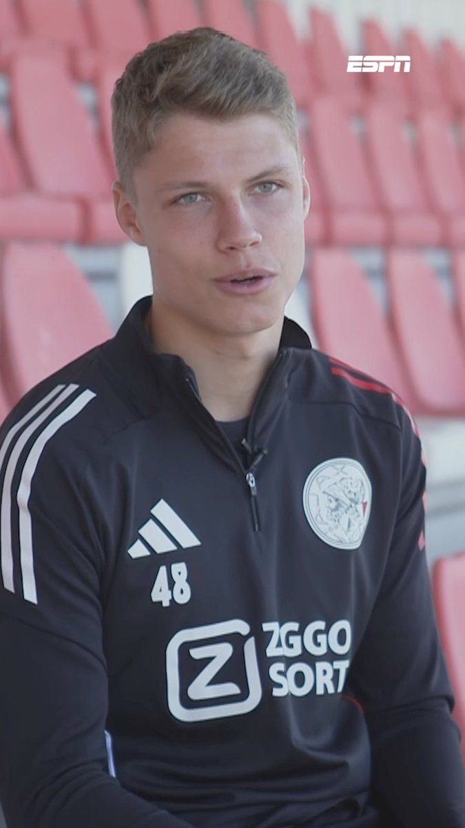 Sean Steur met advies van Steven Berghuis zonder angst naar De Kuip 🔥