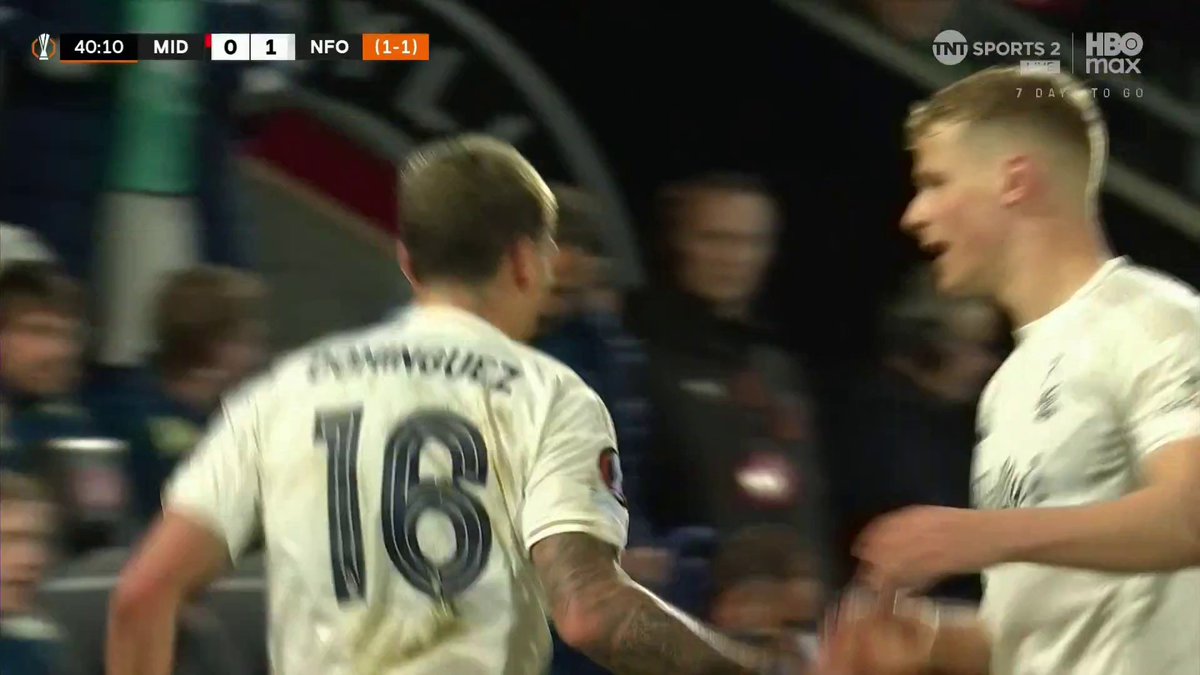 Nicolas Domínguez loops his header into the top corner to equalise the tie for Nottingham Forest 💫 📺 TNT Sports & discovery+ UK