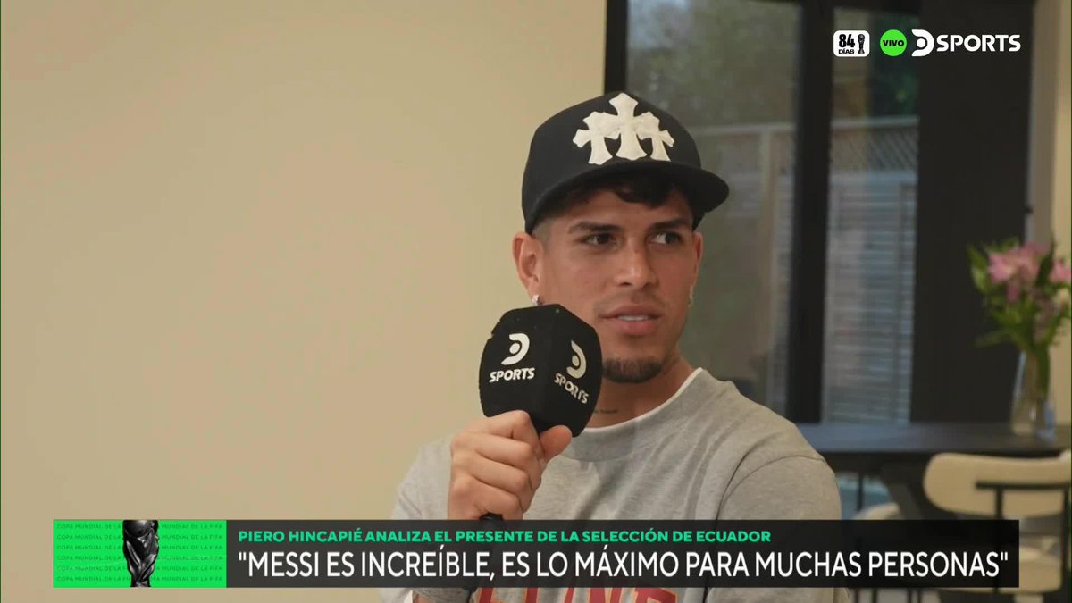 "MESSI ES IMPREDECIBLE, ENFRENTARLO HA SIDO UN BUEN DESAFÍO" 🇦🇷 🇪🇨 Piero Hincapié recordó cómo fue la difícil misión de marcar a Leo por las #EliminatoriasEnDSPORTS cuando Ecuador y Argentina se enfrentaron. 🎙️ Christian Martin en #DSPORTSNoticiasLite