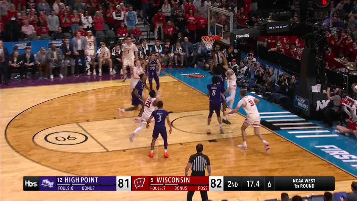 Chase Johnston's first 2-pointer of the YEAR and it's for the lead over Wisconsin 🤯 Watch March Madness on TNT Sports