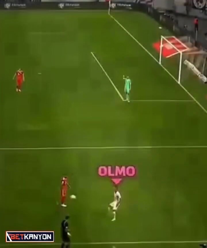Dani Olmo, Lucas Hernandez’in üzerinde korkunç bir zekâ hilesi kullanıyor.