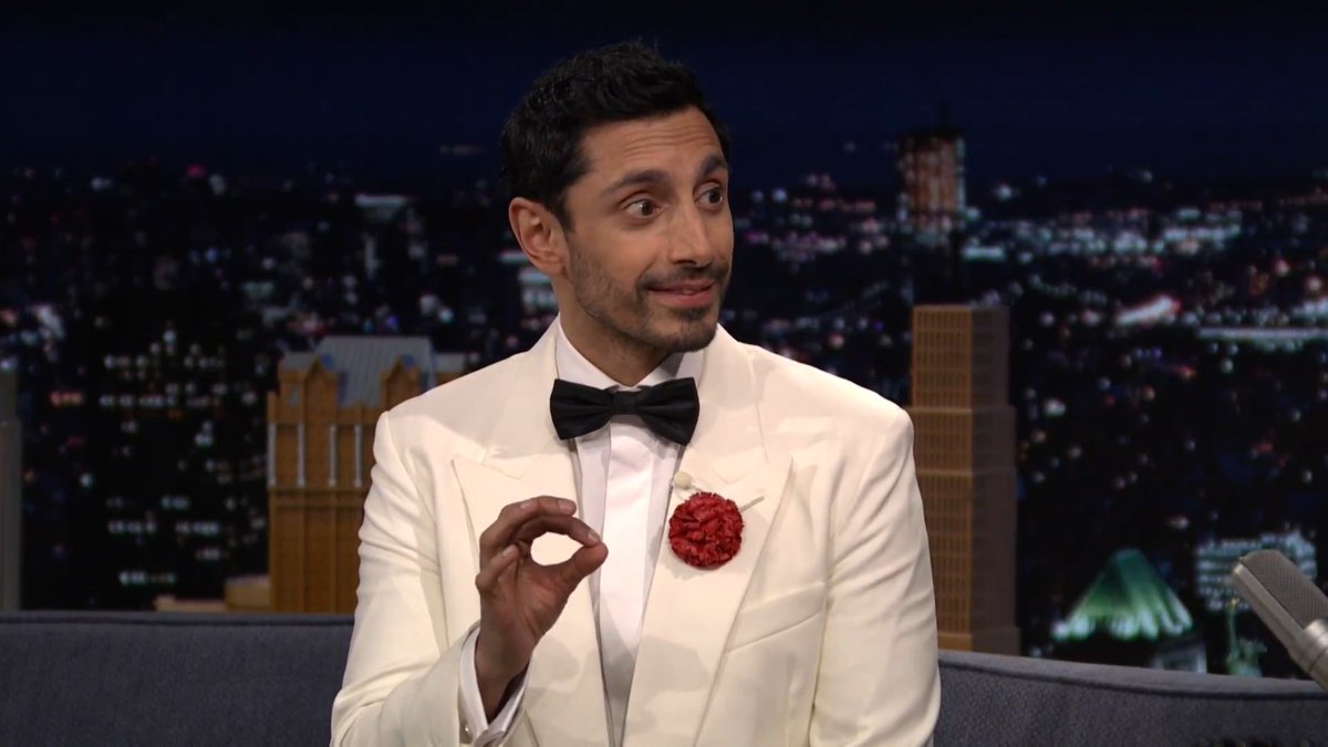.Tom Cruise was Riz Ahmed’s hype man while working together on the set of their new film Digger 🤣 #FallonTonight