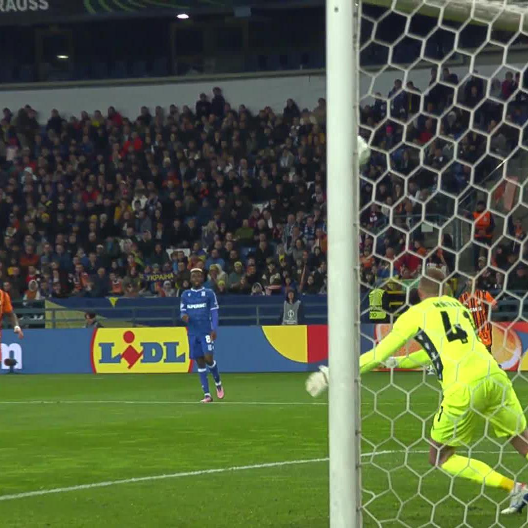 😬😬😬 Joao Moutinho skierował piłkę do bramki Bartosza Mrozka... 📺 Polsat Sport 1, PS Premium 2 📲 Polsat Box Go #UECL