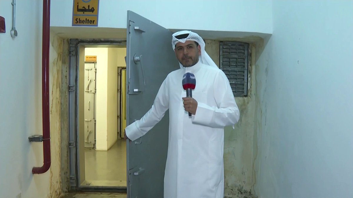 "العربية" في أحد ملاجئ الكويت.. يتسع لنحو 300 شخص ومزود بفلاتر لعزل المكان تماما حال وجود إشعاعات قناة العربية