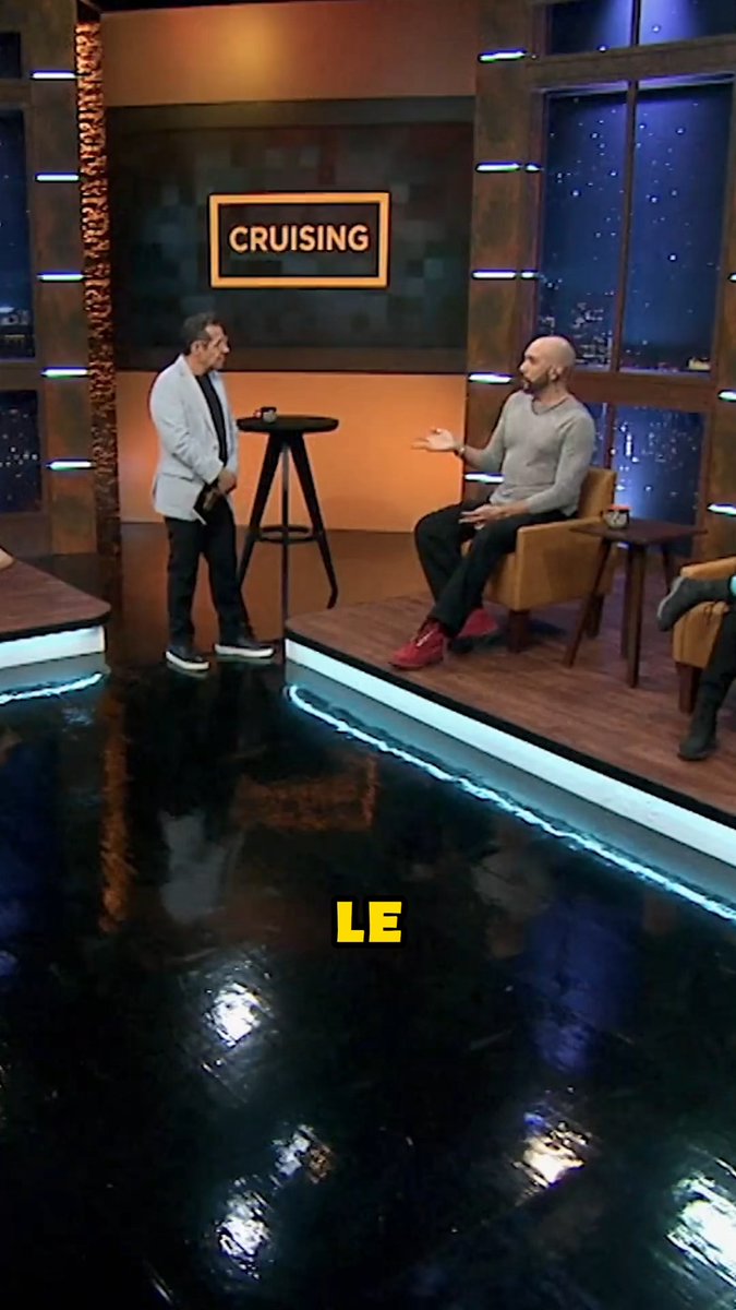 ¡Así se ligan entre hombres! Si hay un baño, es una oportunidad. #DeNocheYaSeArmó, los lunes a las 9:30 p. m. por #Unicable 📺