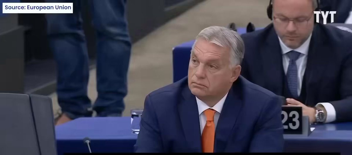 ‼️‼️ "Usted está en contra de la inmigración, pero permite la entrada de espías rusos a la zona Schengen. Señor Orbán, usted es un títere de Rusia y China." El eurodiputado alemán , Moritz Kömer lo increpó públicamente al delincuente húngaro . 👏👏👏