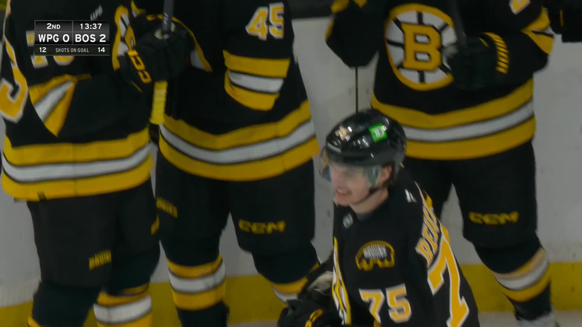 LUKAS REICHEL IN HIS BRUINS DEBUT 🐻