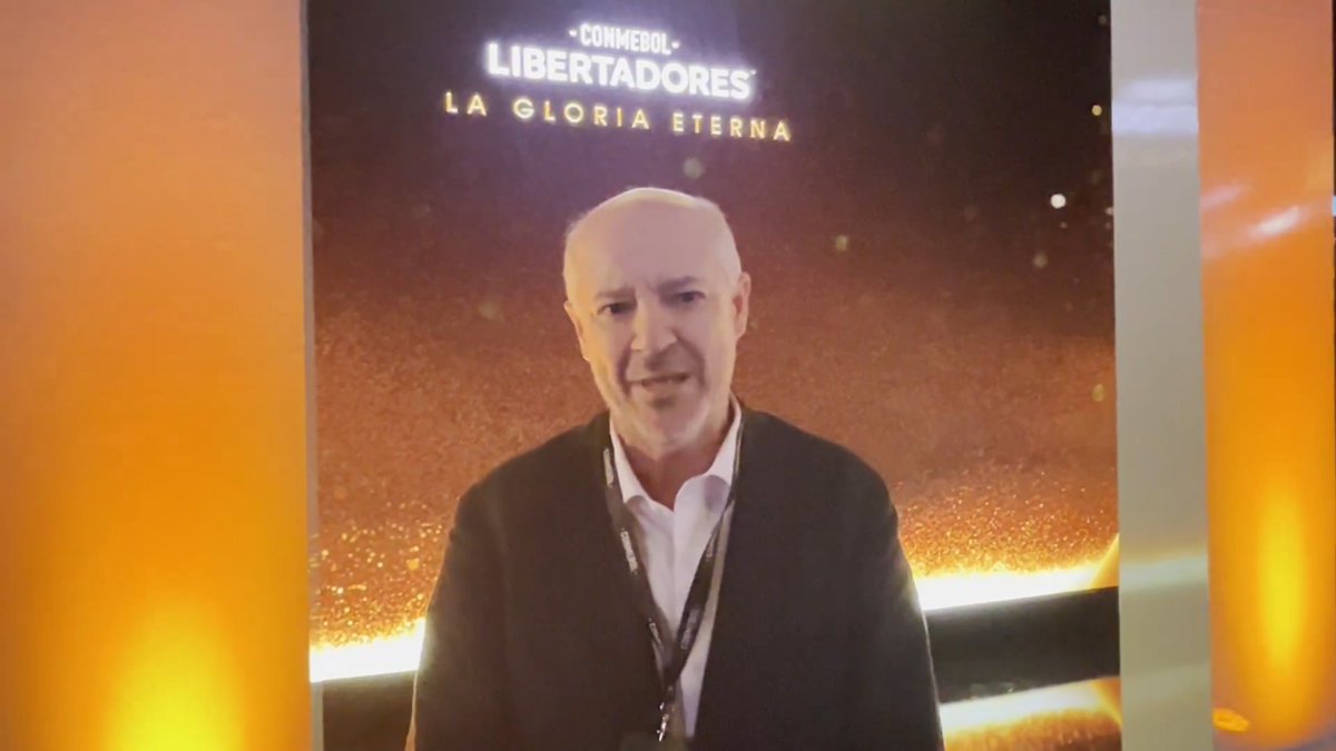 Desde la sede CONMEBOL.com en 🇵🇾, nuestro presidente Juan Tagle Quiroz dejó sus impresiones acerca del sorteo de #LosCruzados en la CONMEBOL #Libertadores 💬 #GloriaEterna