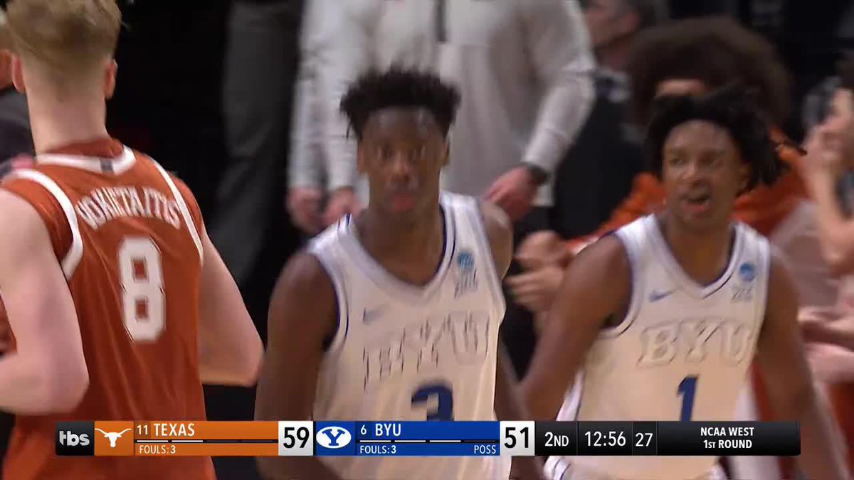 AJ DYBANTSA WITH THE TWO-HAND REVERSE 😳😳 BYU Men's Basketball