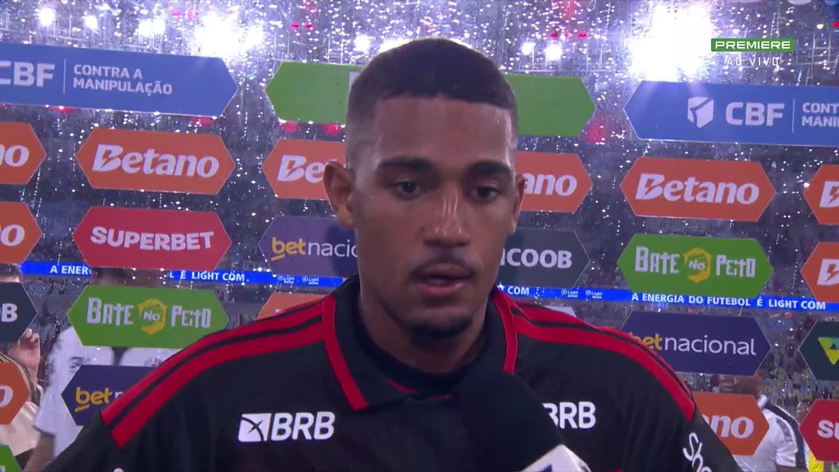 Samuel Lino, autor de um gol em Flamengo 3 x 0 Remo: "Fico feliz por estar conseguindo ajudar o Flamengo, isso é o mais importante".