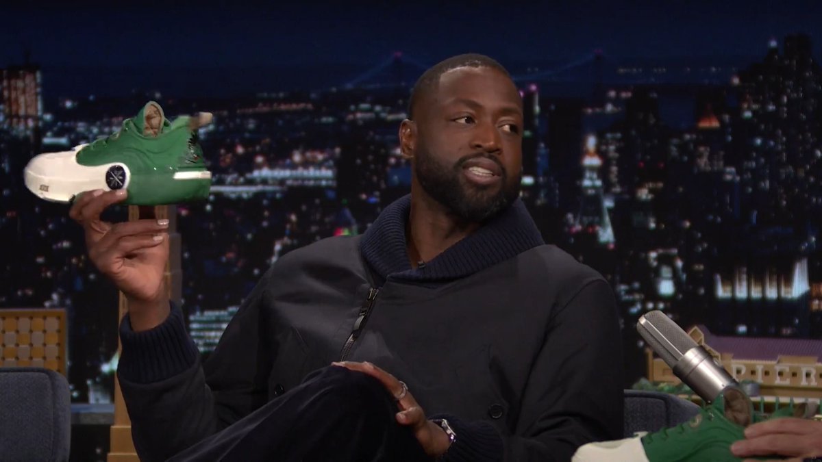 .DWade brings a pair of Way Of Wade 12 “Wade Boulevard” sneakers to the show! #FallonTonight