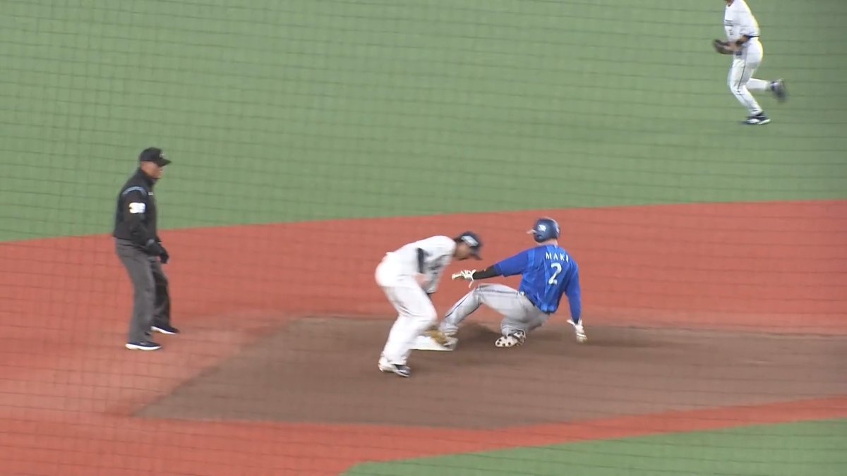 相手の隙を突いた積極的な走塁!🔥 横浜DeNA 牧秀悟 選手が盗塁を決める🏃💨 👇今だけ開幕戦含む56試合のライブ配信が無料!ご視聴はこちら