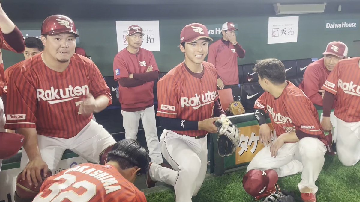 今日の円陣は #宗山塁 選手📣 「オープン戦もあと3試合なので気合を入れてやっていきましょう🔥 いい内容で勝てるように、全員で声出していきましょう！！」 #RakutenEagles #強鷲革新