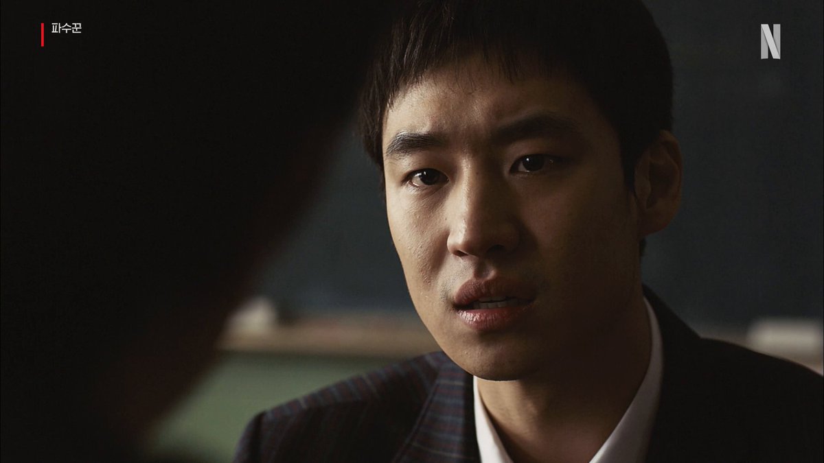 가장 가까웠기에 가장 위태로웠던 그들의 서툰 우정. 떡잎부터 남달랐던 이제훈과 박정민의 연기 차력 쇼. 영화 <파수꾼>도 넷플릭스에서.