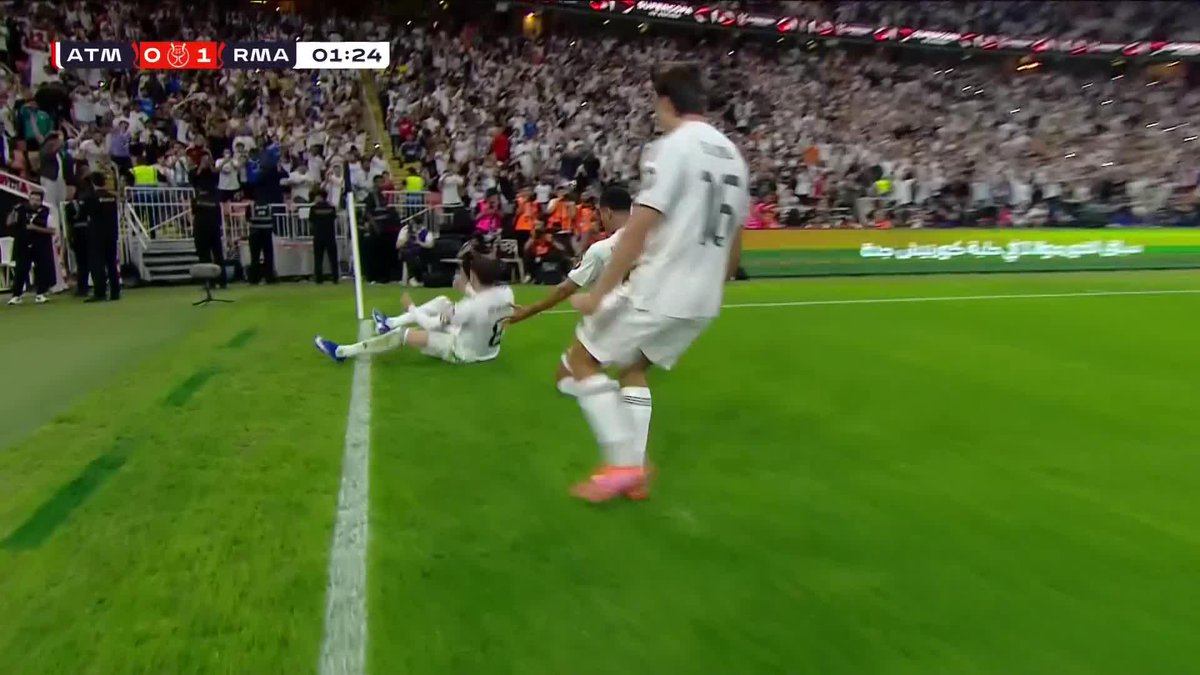 Valverde still has to explain to us how he did this 😭