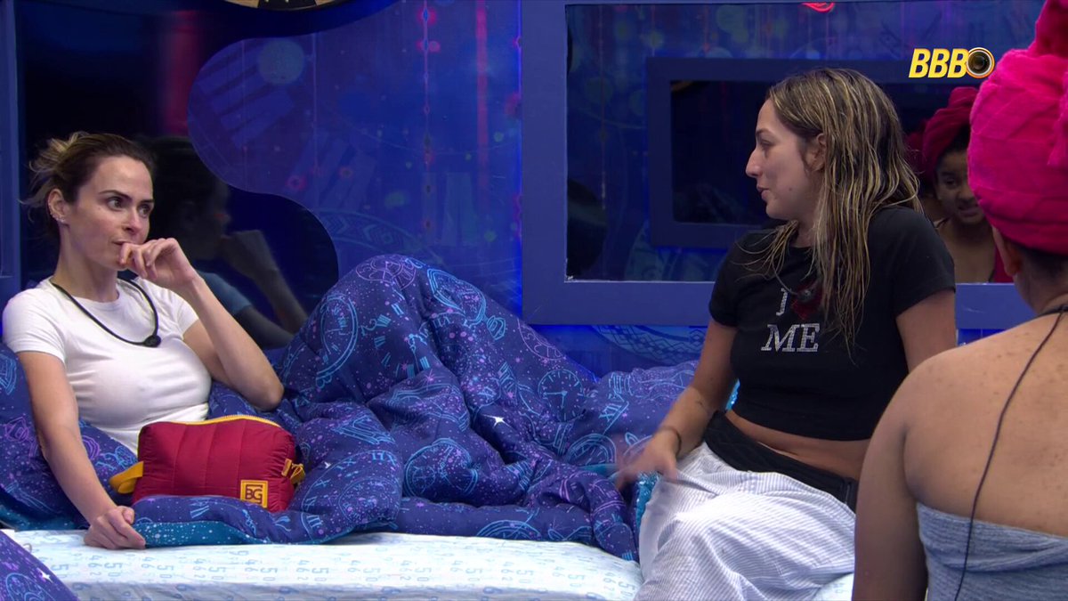 🚨 Thread dos acontecimentos da madrugada no #BBB26 TEMOS LÍDER (repetido, de novo)! Confinados tentam se planejar para a semana; Milena passou chocolate na vaso sanitário do quarto Sonho de Voar para trollar os adversários 🗣️ #ThreadTracklist
