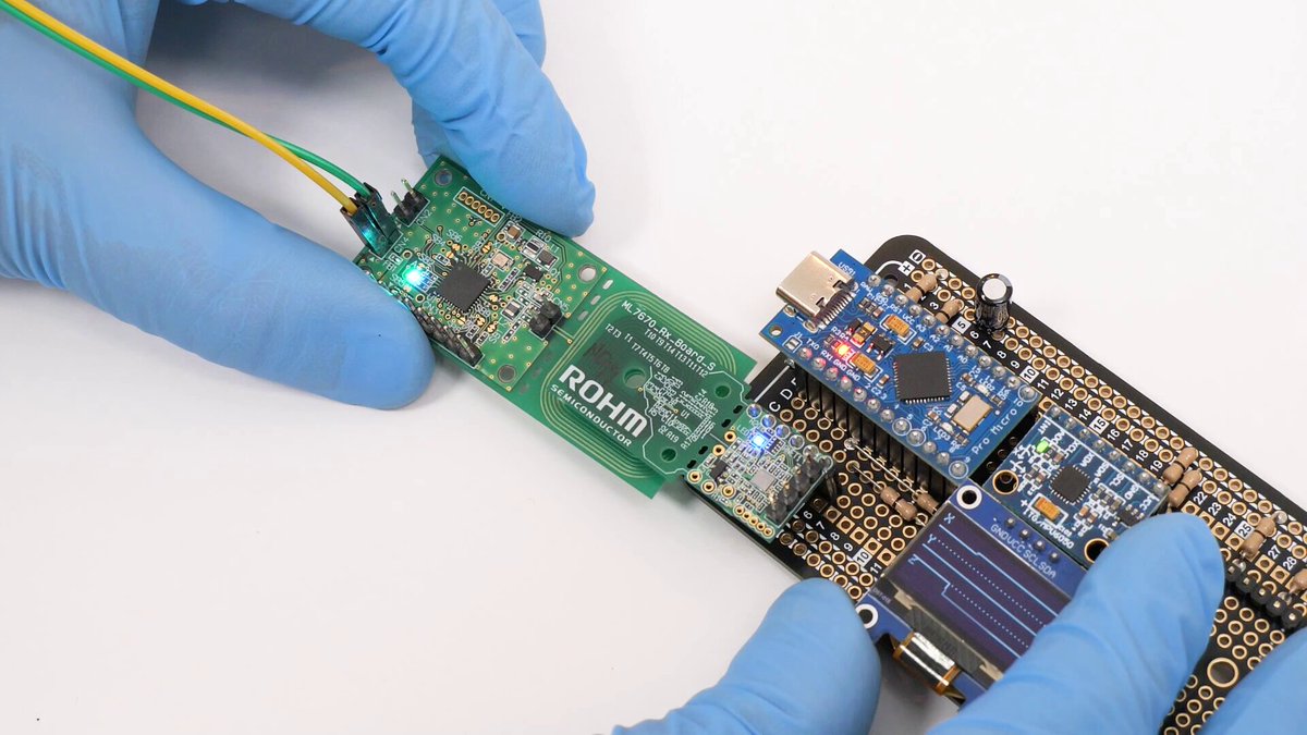 ロームのNFC無線給電ICを使ってスマートバンドを作ってみました。 動画はこちらです↓