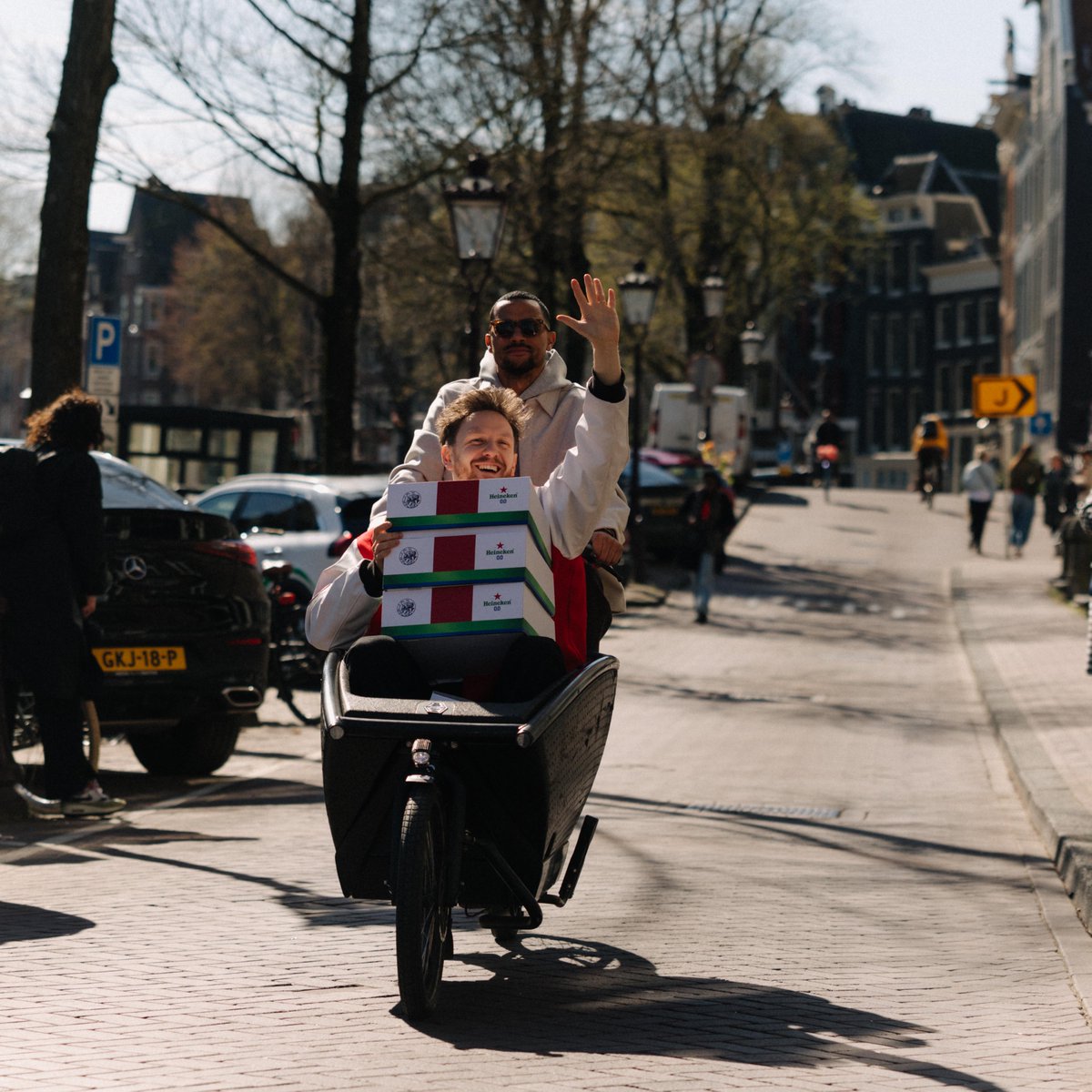 ๐Amsterdam Van Heineken & Ajax, voor jullie: het limited edition Ajax-glas! ๐บ