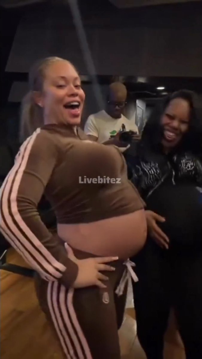 Latto gives a look at her baby bump on IG live. 🤰 “I’m big mama, for real. Big mama, one kid… I been just in the house, working… I already cried. I ain’t doing no more crying. I’m a gangsta. I’m a mother first and I’m a gangsta right after.” Do you think Latto and 21 Savage will have a boy or a girl? 💙🩷