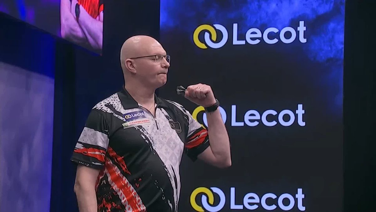 MANSELL CLOSES OUT THE AFTERNOON! Mickey Mansell beats the 2023 World Champion in the opening round in Wieze, as the Irishman beats Michael Smith 6-3! 📺 #ET3