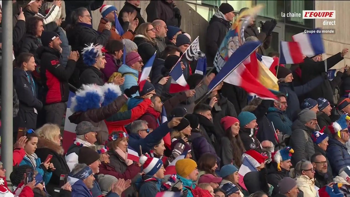 Eric Perrot et le petit globe de l'individuel ! 😍 #lequipeBIATHLON