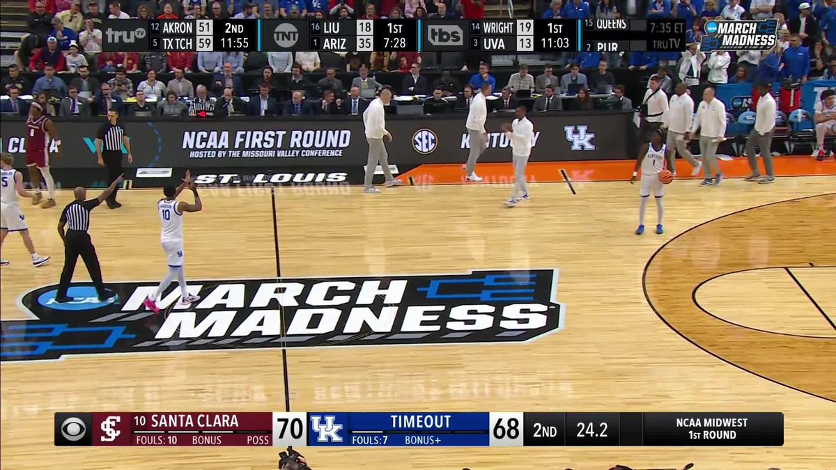 KENTUCKY GETS THE STOP THEY NEED 😳 Wildcats get the ball out of the timeout #MarchMadness
