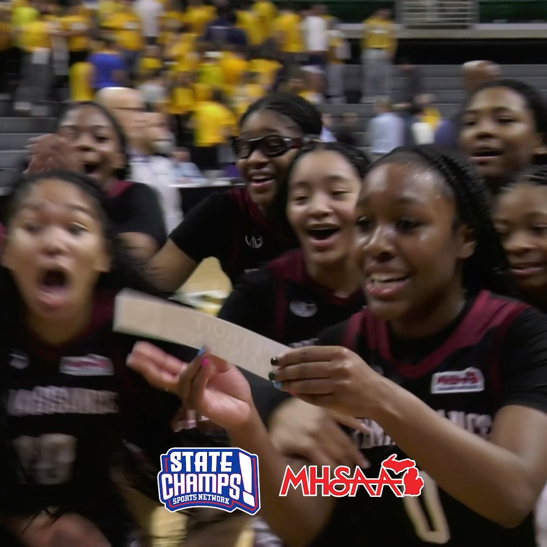 RENAISSANCE IS GOING TO THE STATE CHAMPIONSHIP GAME!🏆 Renaissance takes down Dewitt 32-28 @mhsaa
