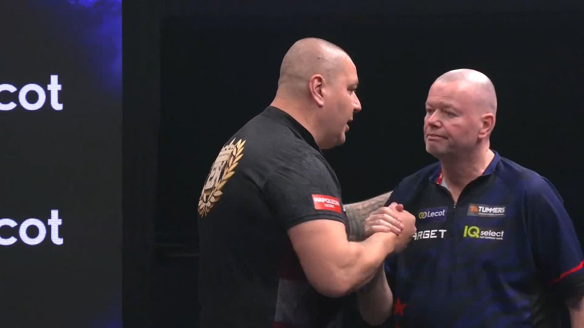 BORIS BATTERS BARNEY! Boris Krcmar produces the performance of the evening so far, averaging north of 101 in a comfortable 6-1 victory over Raymond van Barneveld! 📺 #ET3