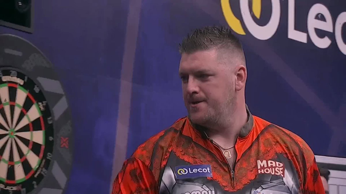 GURNEY ADVANCES! Daryl Gurney is the next player to move on to round two of the Belgian Darts Open, following a routine 6-1 win against Ian White! 📺 #ET3