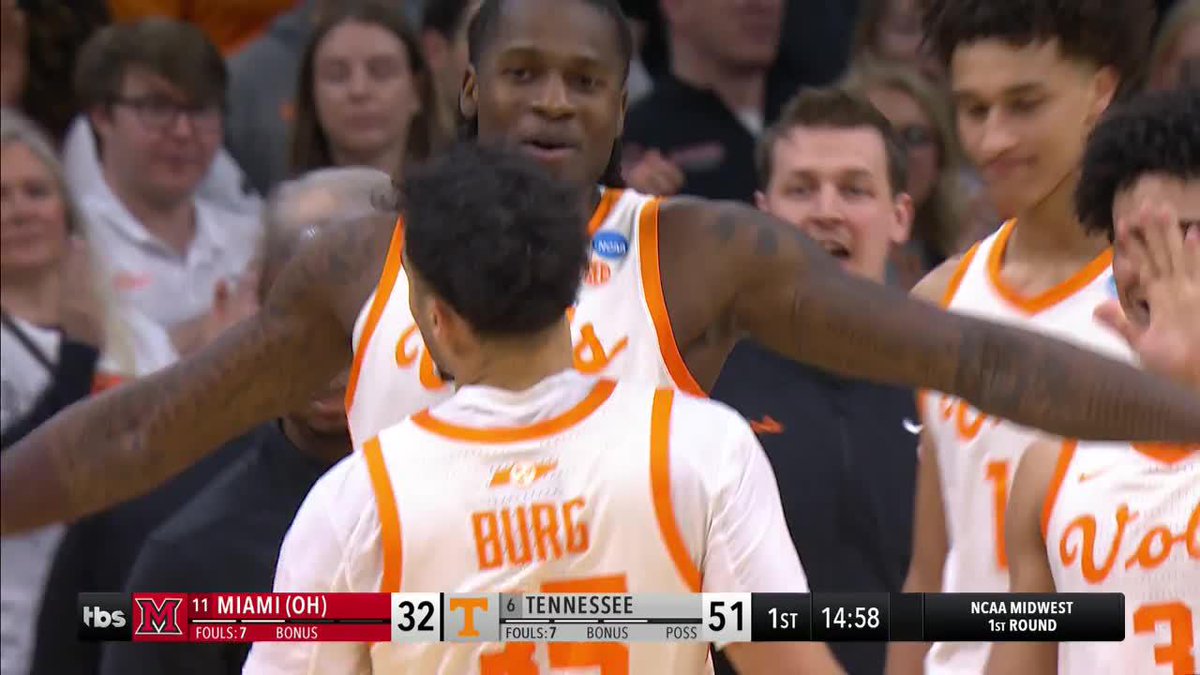 Tennessee up 19 on Miami (OH) at the half 😳 Watch March Madness on TNT Sports