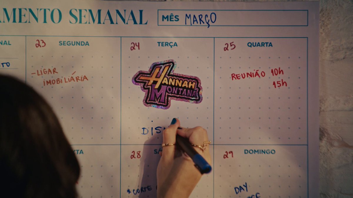 🚨✨ Disney Brasil divulga comercial do especial de Hannah Montana, narrado pela dubladora original da série.