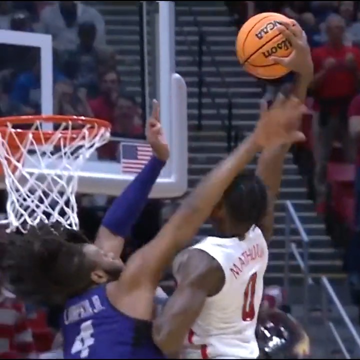 4 year2 ago today, Bennedict Mathurin did this! #MarchMadness 30 Points 8 Rebounds 4 Assists 1 Nasty Poster Dunk 1 3PT To Force OT