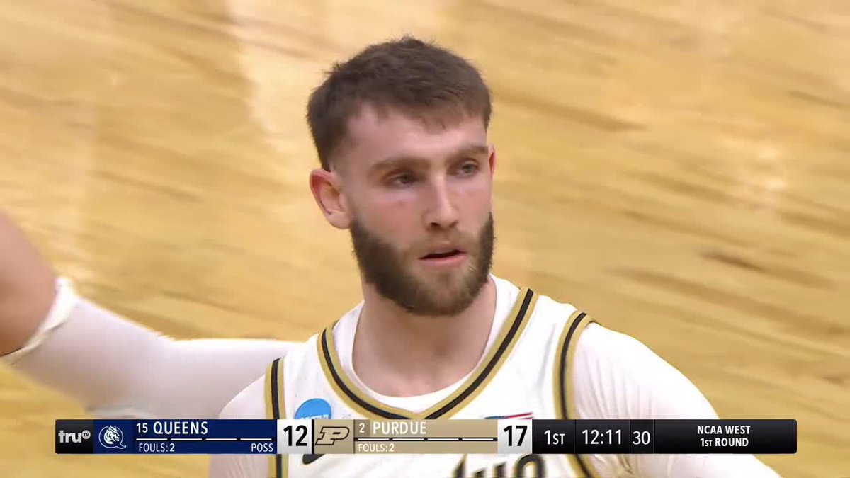 MOST ASSISTS ALL TIME Braden Smith now has the most assists all time in men's Division 1 college basketball history. What a moment for the @boilerball legend 👏