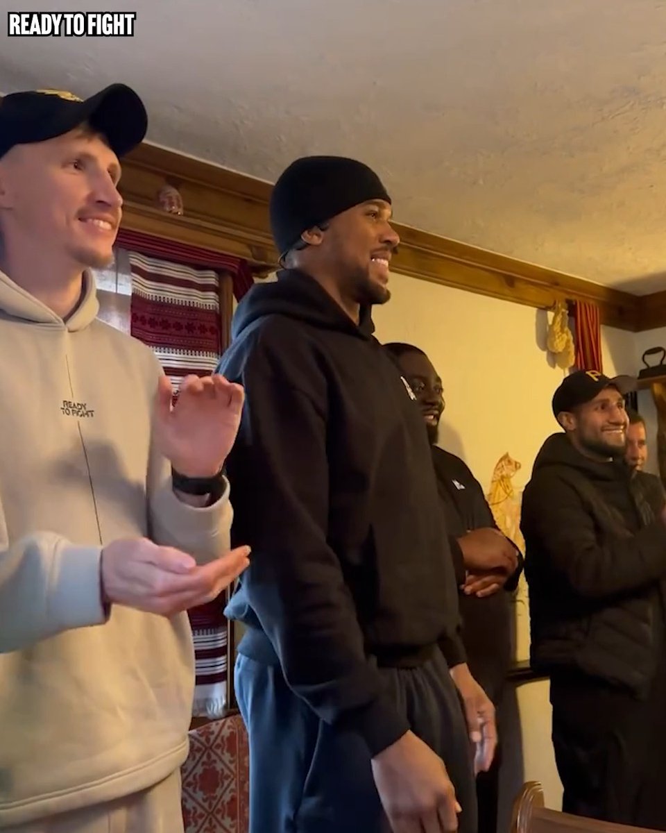 🇺🇦 Oleksandr Usyk showing Anthony Joshua a good time in his home country of Ukraine 🎶🕺 Glory in Giza | May 23rd | LIVE on DAZN 🥊