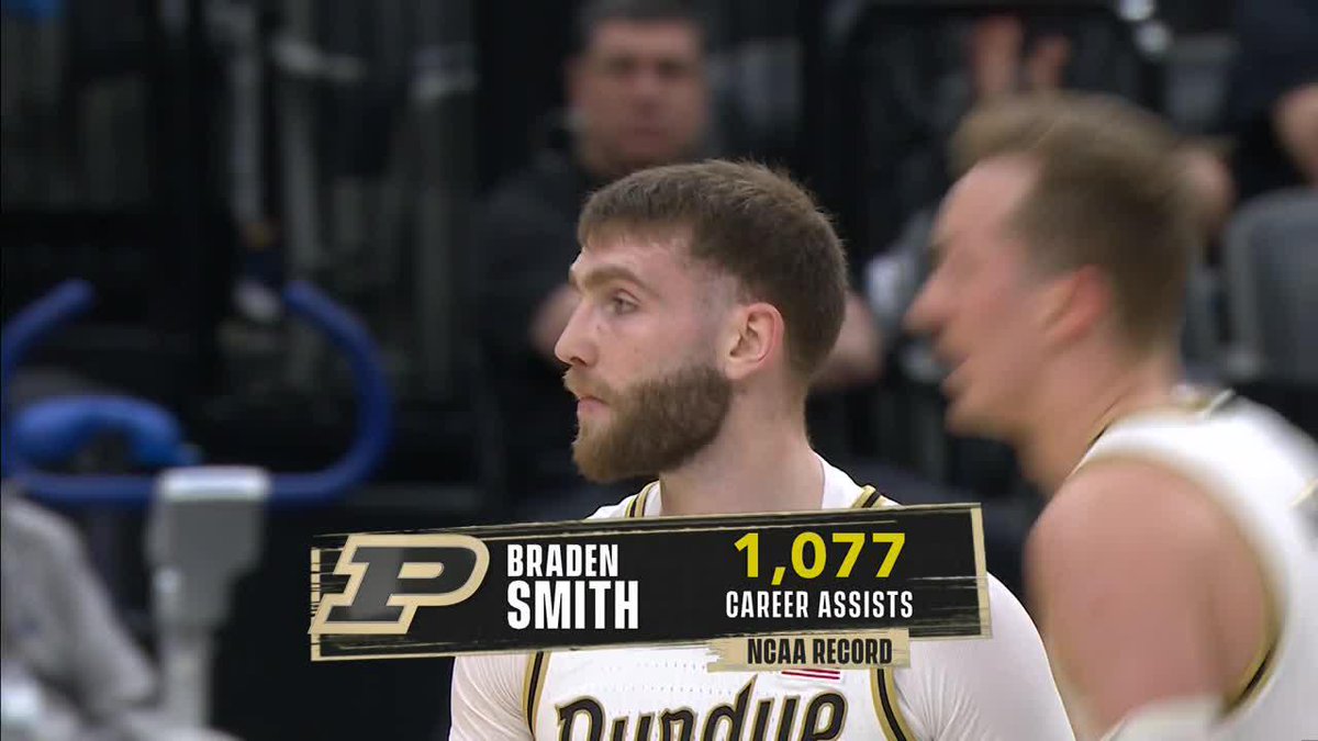 BRADEN SMITH BREAKS NCAA RECORD FOR MOST CAREER ASSISTS WITH 1,077 👏 Smith passes Bobby Hurley's record.