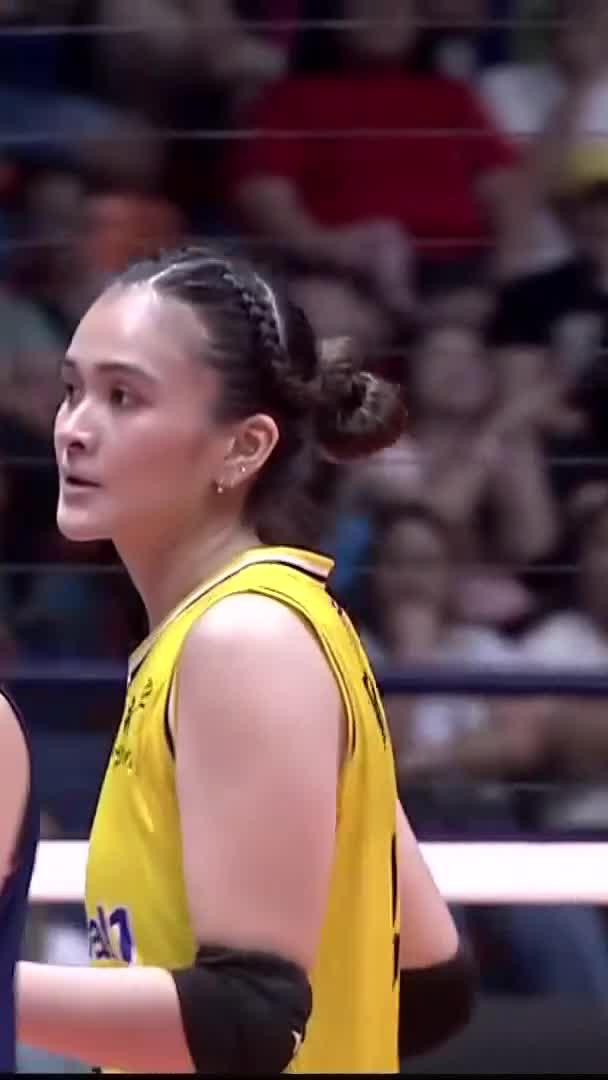 THE HEART OF BELLA-BALL ❤️‍🔥 Mhicaela Belen seals the win for the Capital1 Solar Spikers, leading the comeback in the fourth set against the Galeries Tower Highrisers in the 2026 PVL All-Filipino Conference. #PVL2026 #TheHeartofVolleyball