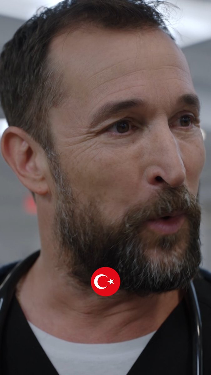 Doktor Robby sizi her dilde karşılayabilir ama en karizması Türkçe. #ThePitt