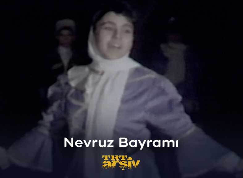 Baharın gelişini müjdeleyen Nevruz Bayramı kutlu olsun.🌳 1993 yılında Kars’ın Iğdır ilçesinde yerine getirilen Nevruz geleneklerini izleyelim. 🥚