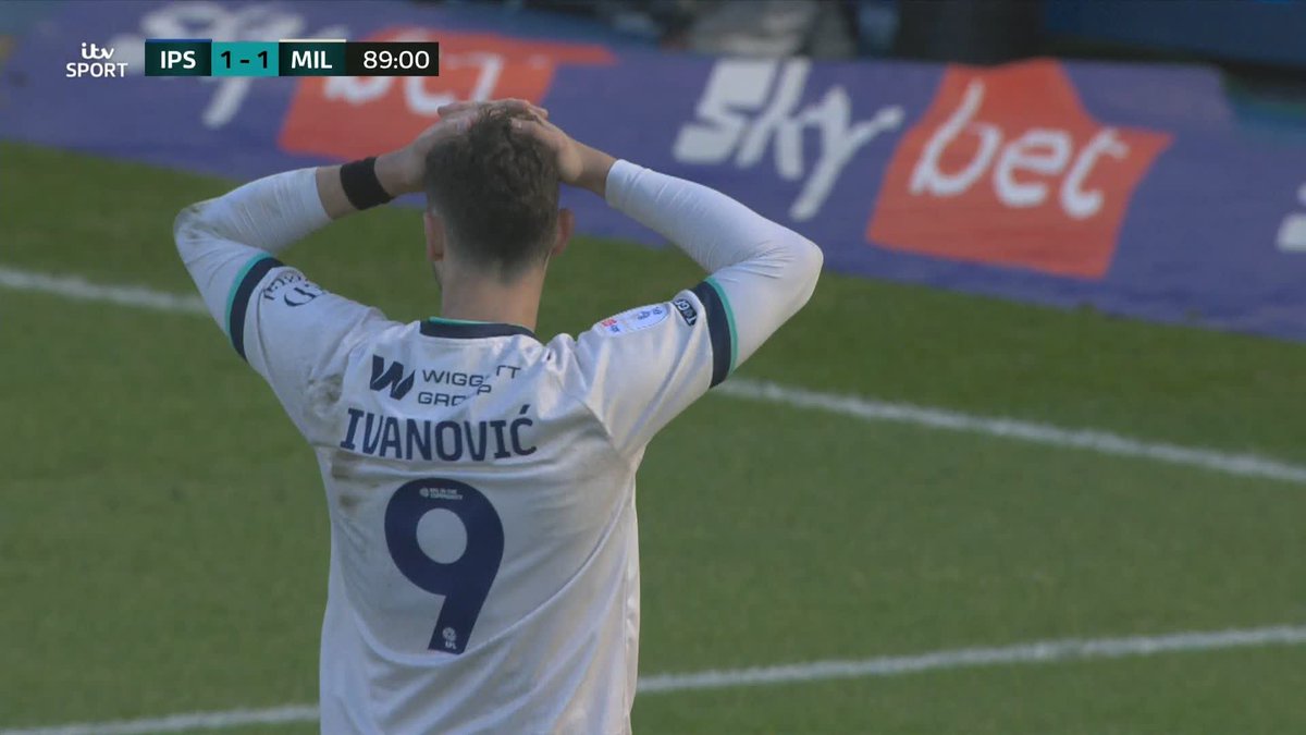 "HOW did that NOT go in?" 🤯 Tense end to Ipswich v Millwall on ITV1