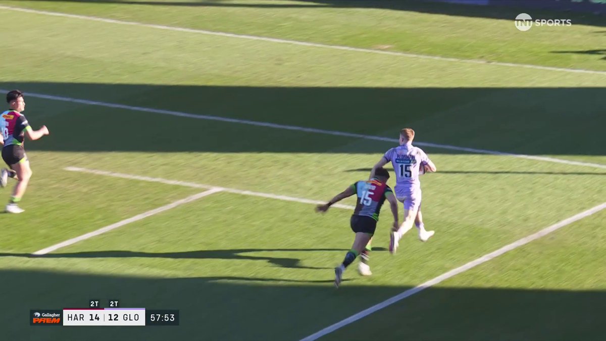 Ben Redshaw IS speed 💨 Turning attack into defence to devastating effect 🫡 📺 TNT Sports &amp; discovery+ UK