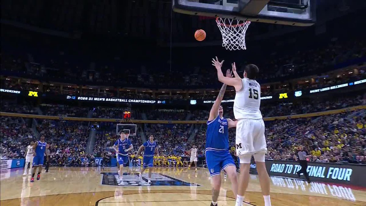 FULL COURT ALLEY-OOP BY THE TWO BIG MEN 🤯 WHAT A PLAY BY MICHIGAN.