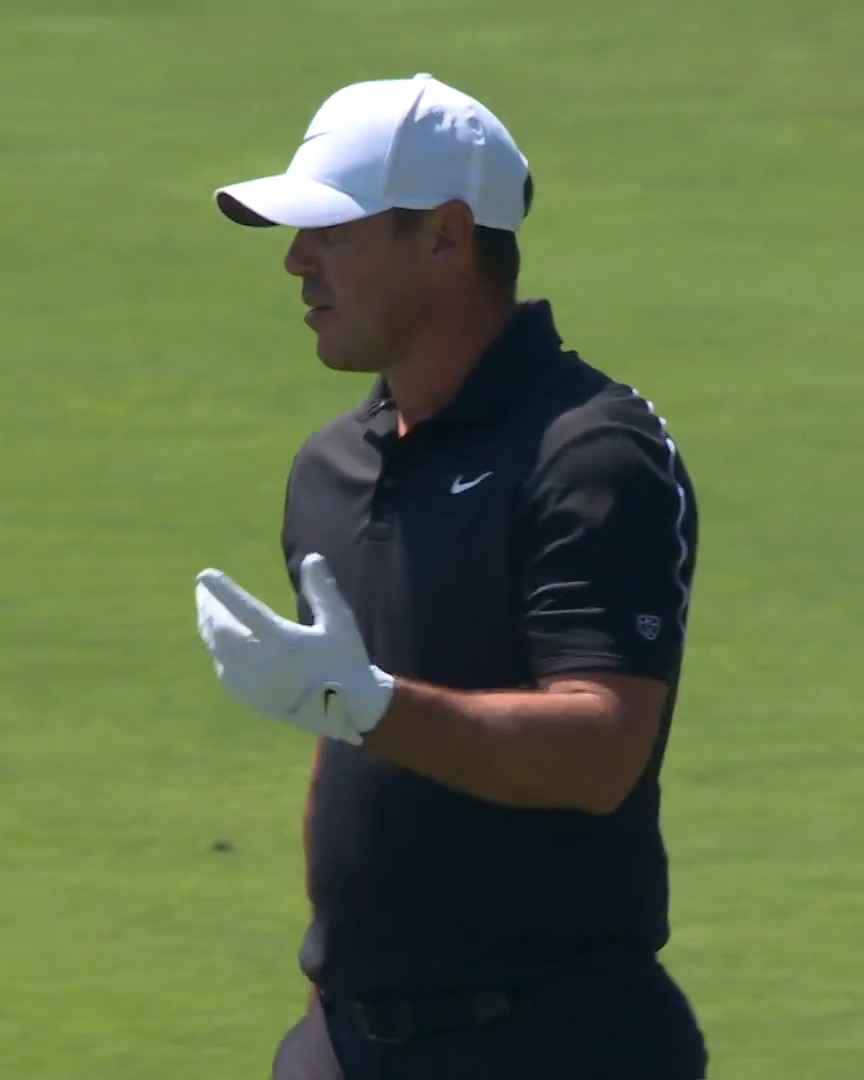 Hated it ... but still made it work 💪 Brooks Koepka pours it in early Valspar Championship. 📺 Golf Channel