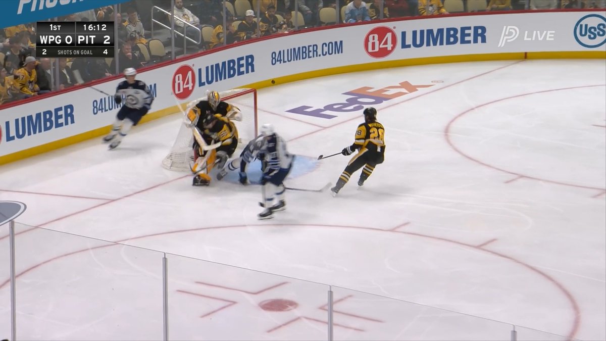 No goalie interference here 🙄